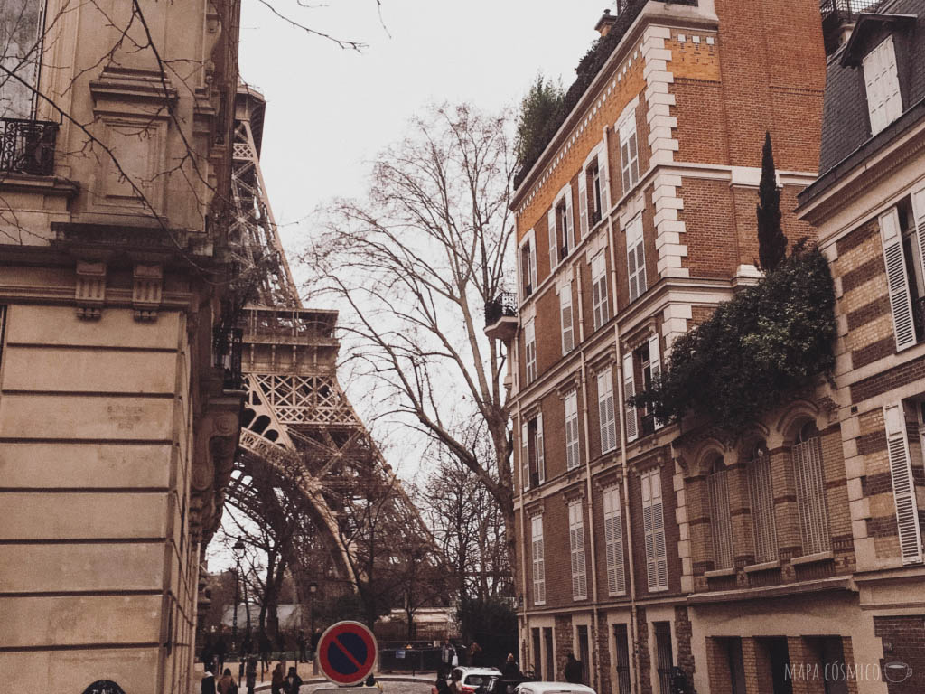 torre eiffel desde la rue de l'universite