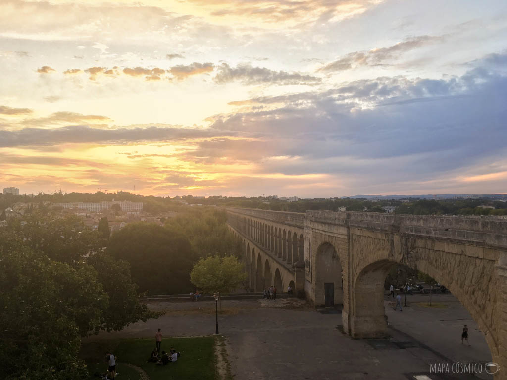 acueducto vista atardecer sobre montpellier